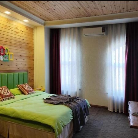 Strelets Bishkek Exterior foto