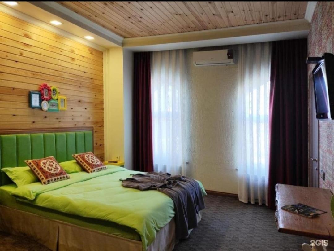 Strelets Bishkek Exterior foto