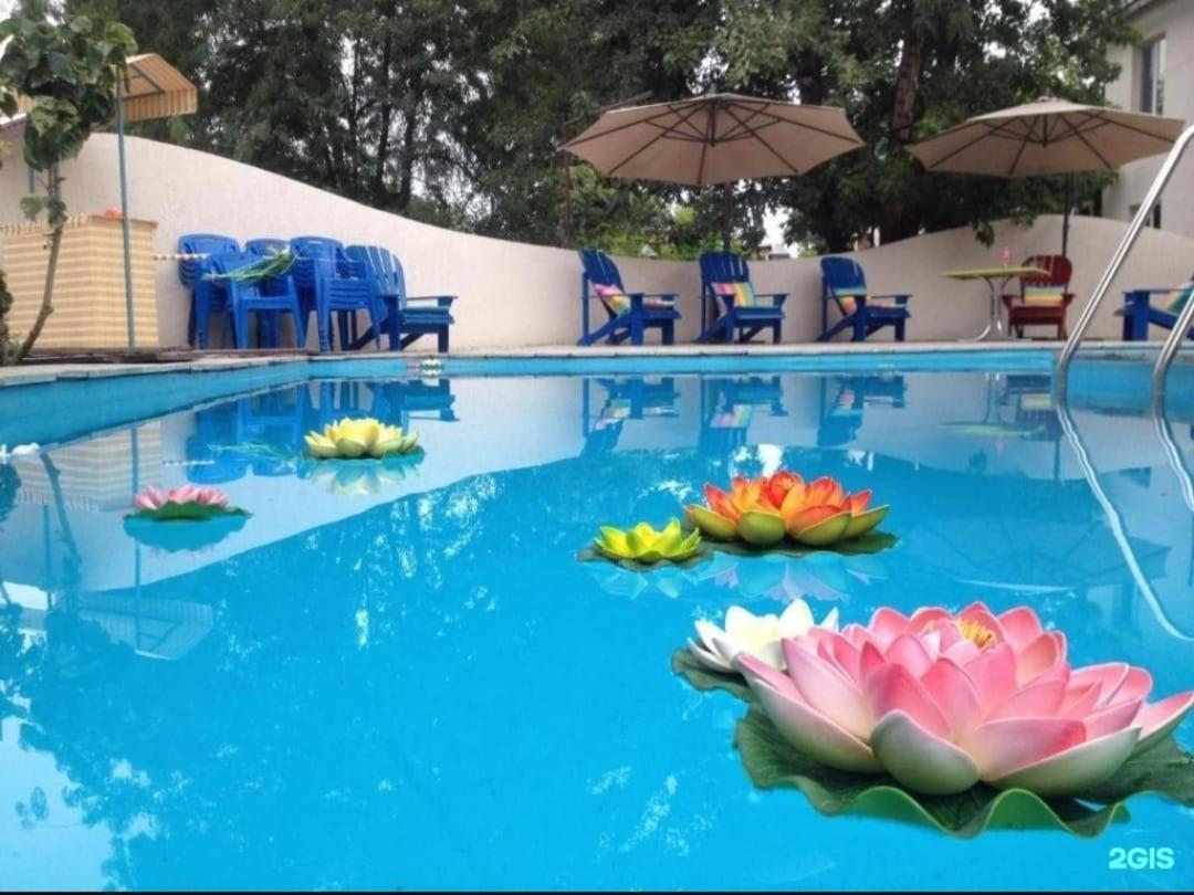 Strelets Bishkek Exterior foto